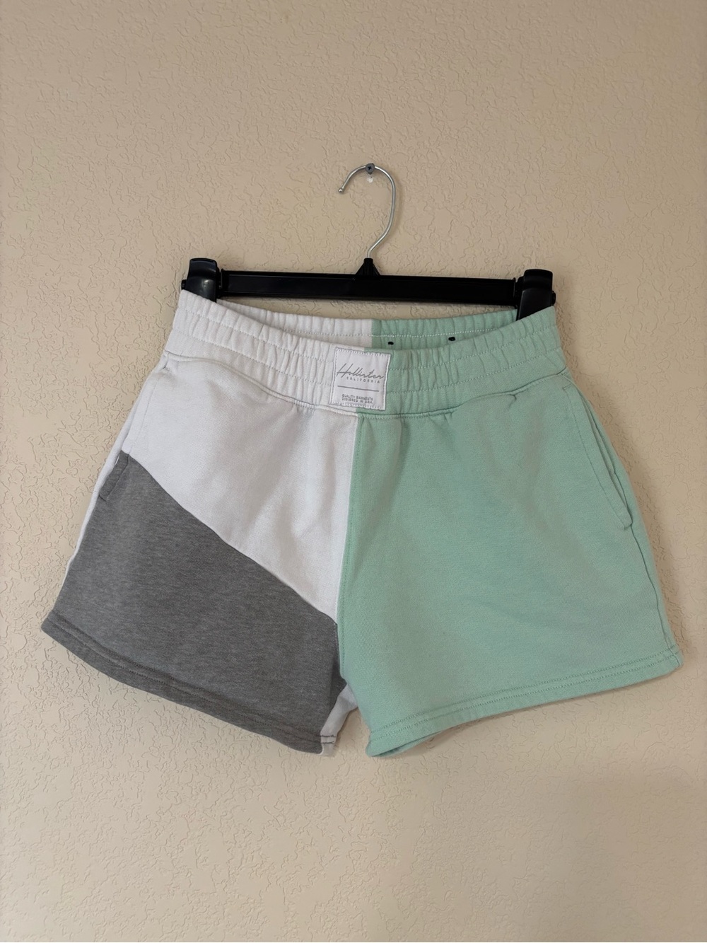 Hollister California Women's Colorblock Ultra High-Rise Shorts size S